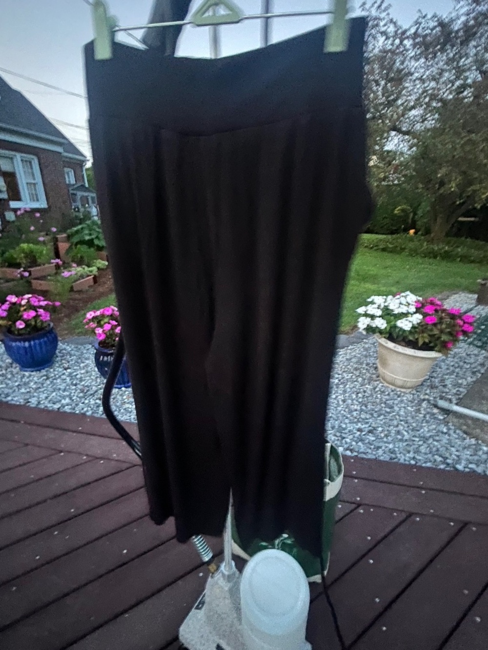Cozy Earth Cropped Black Pants, M
